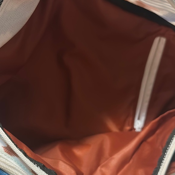 Kavu Blue and White Belt Bag with Geometric Pattern - Picture 6 of 9